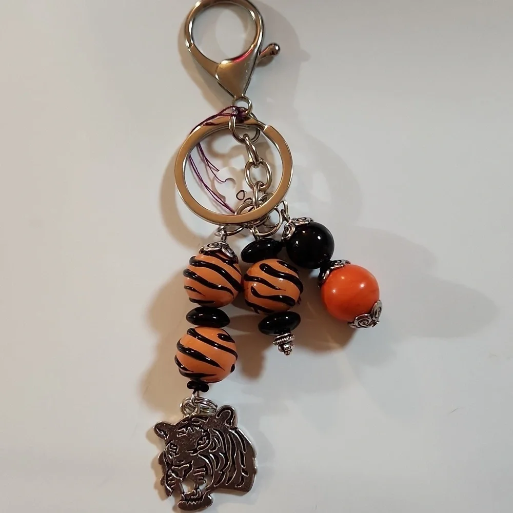Hand Crafted Tiger Purse Charm Keychain Black Orange Beads Antique Silver Tiger